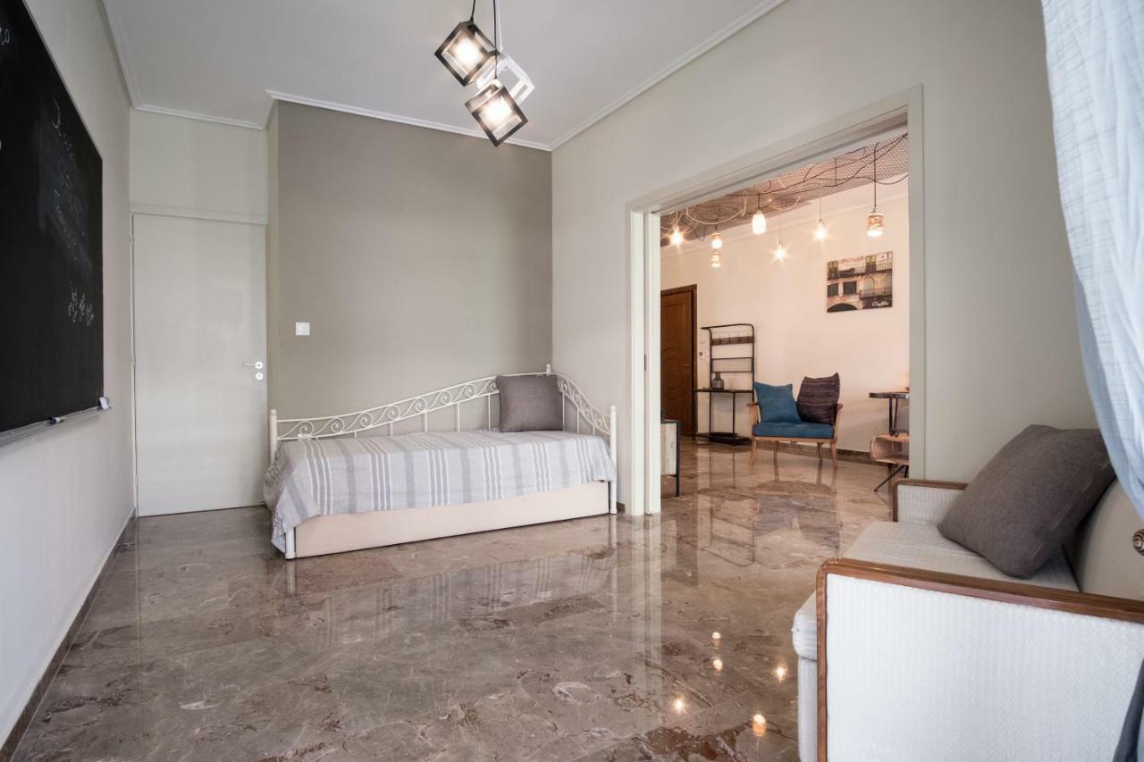 Comfy Apartment Of 104 M² Near Metro! เอเธนส์ ภายนอก รูปภาพ